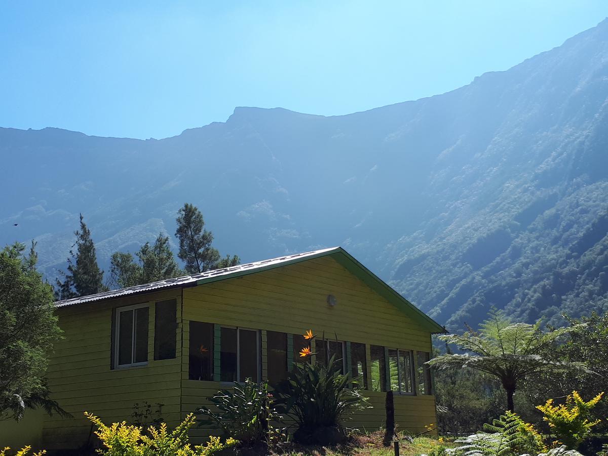 Olatika - Gite Des Cascades Cilaos Eksteriør billede